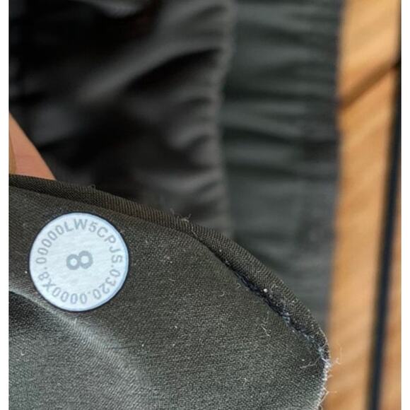 lululemon On The Fly Jogger Pant Dark Olive Green Size 8 - Picture 6 of 7